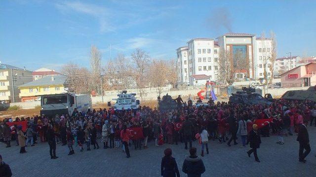 Malazgirtli Çocuklar İlk Kez Zırhlı Araçlara Bindi