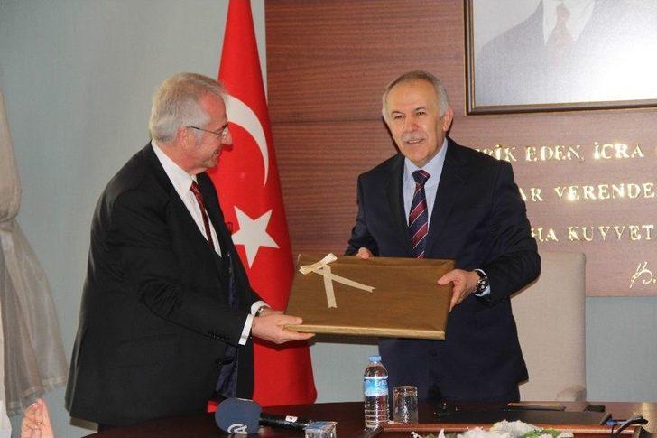 Tüsiad Heyetinden Hatay Halkına Teşekkür G4