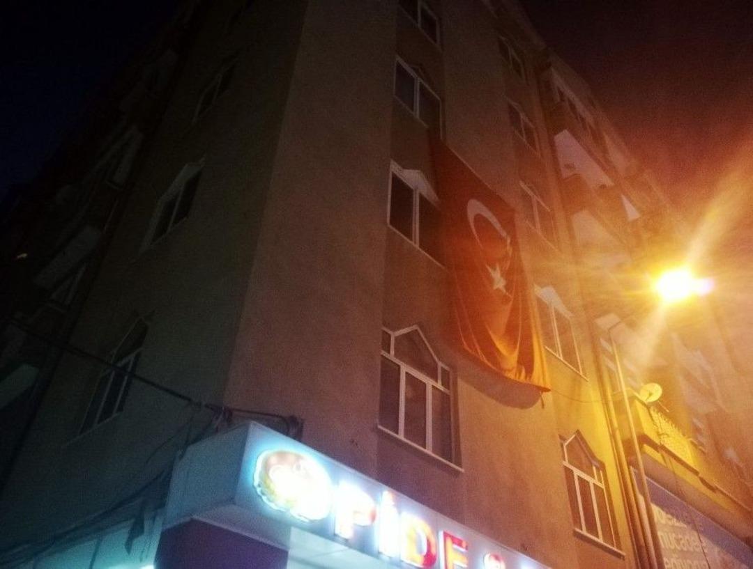 Polis, Ş&uuml;pheli &Ouml;l&uuml;mden Cinayeti &Ccedil;&ouml;zd&uuml;