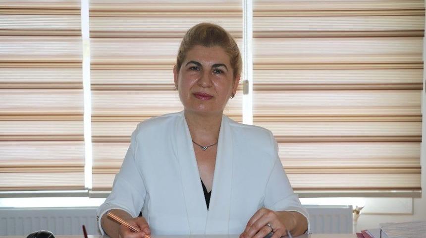 Chp&rsquo;de Kadın Vitrin S&uuml;s&uuml;