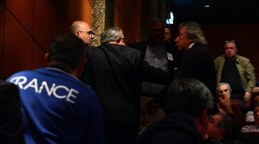 Galatasaray Genel Kurulu&rsquo;nda Gerginlik