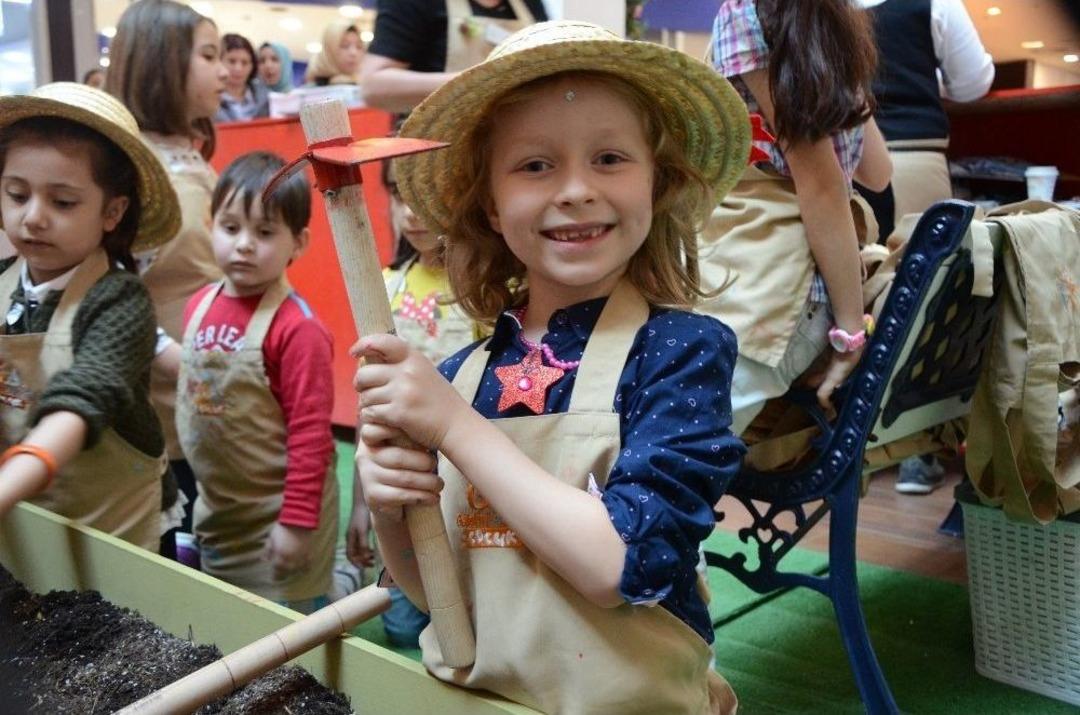 &Ccedil;ocuklar Espark&rsquo;ta Doğaya Uzanıyor