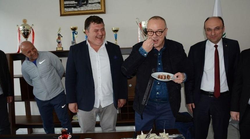 Başkan Cengiz Erg&uuml;n&rsquo;e 9. Yıl S&uuml;rprizi