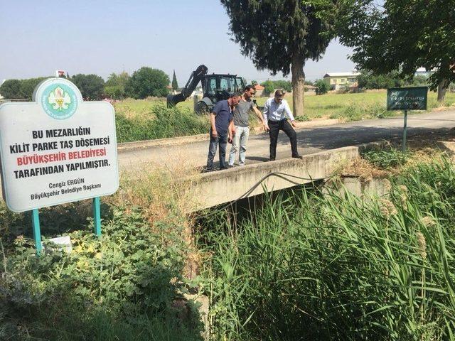 İshakçelebi’de Dere Temizlik Çalışması Başladı