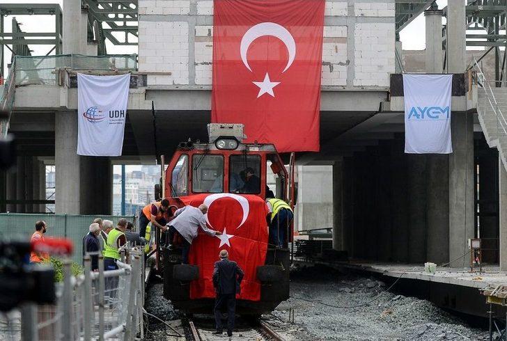 Bakan Arslan’dan Banliyö Hattı Müjdesi G1