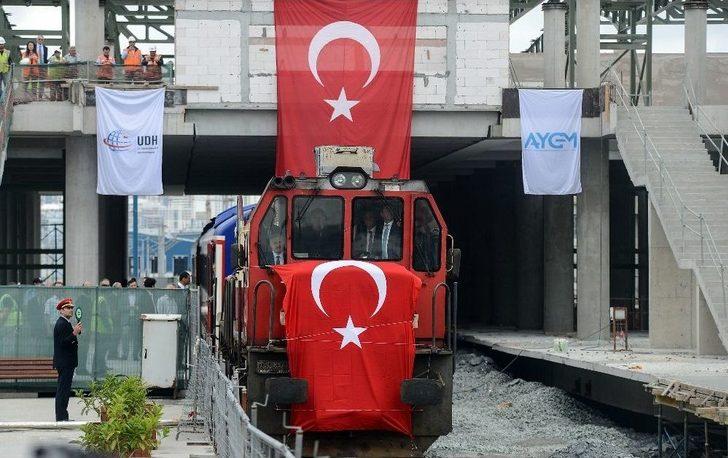 Bakan Arslan’dan Banliyö Hattı Müjdesi G3