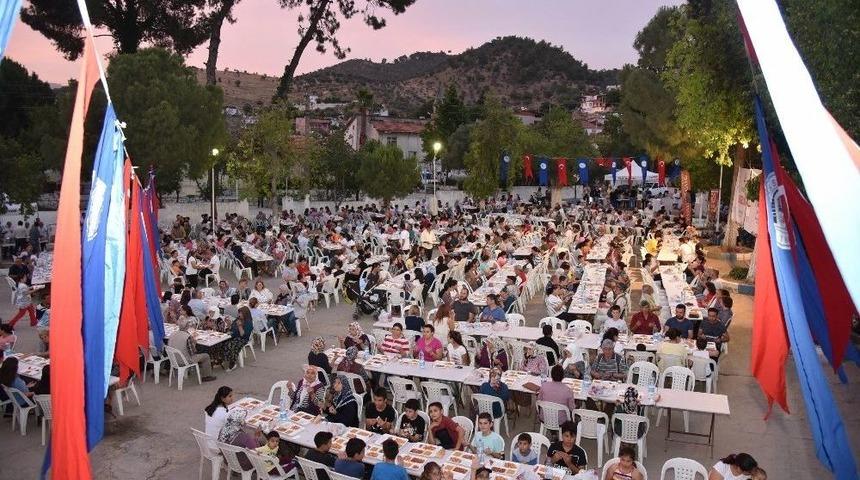 İftar Sofrası Selimiye&rsquo;ye Kuruldu