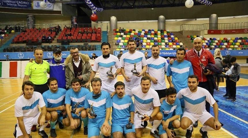 A Milli Futbol Takımı Eski Futbolcularından Engelsiz Ma&ccedil;