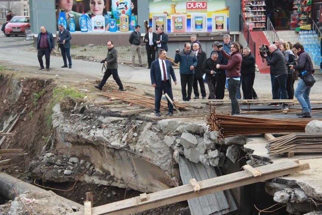 Başkan Uysal Gazetecilerle &Ccedil;alışma Yaptığı Alanları Gezdi