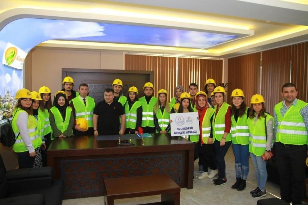 &Ouml;ğrenciler Maden İş&ccedil;ilerinin Zorlu Mesailerine Ortak Oldular