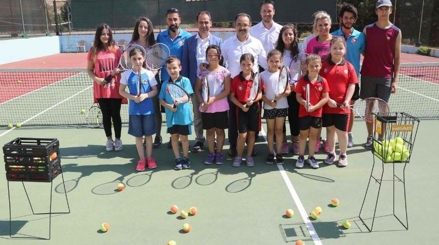 Uşak Belediyesi 6 Branşta Yaz Okulu A&ccedil;ıyor