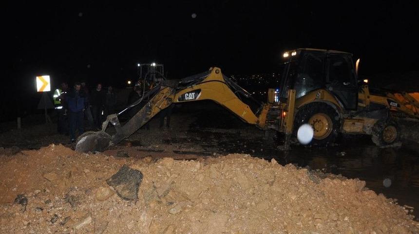 İneg&ouml;l-yenişehir Karayolunda &Ccedil;&ouml;kme