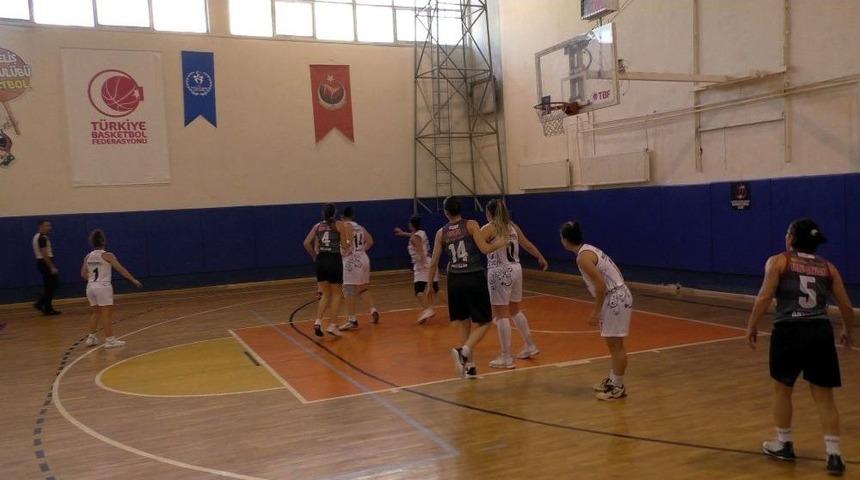 Kadınlar Basketbol B&ouml;lgesel Ligi: Nazilli Belediyespor 77 - Antalya Yıldız 60