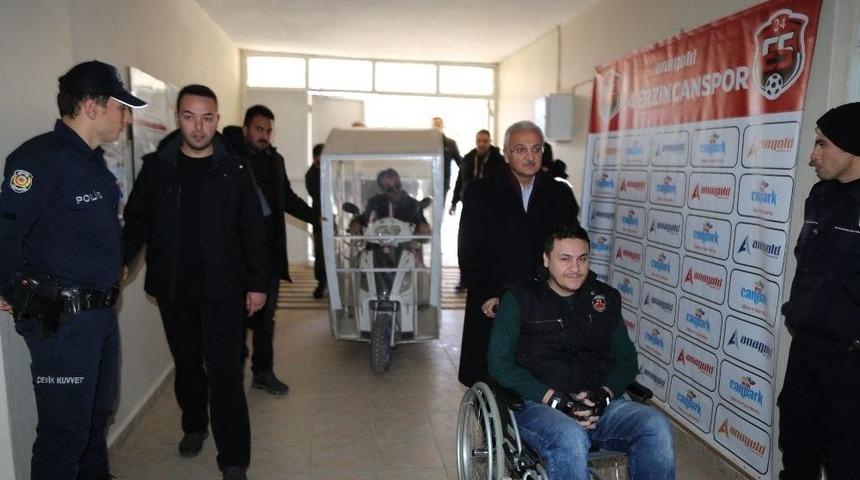 Başkan Başsoy’dan Engellilere Jest