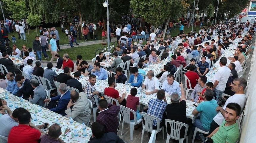 Kardeşlik Sofrasında Adres Bu Kez Siverek Oldu