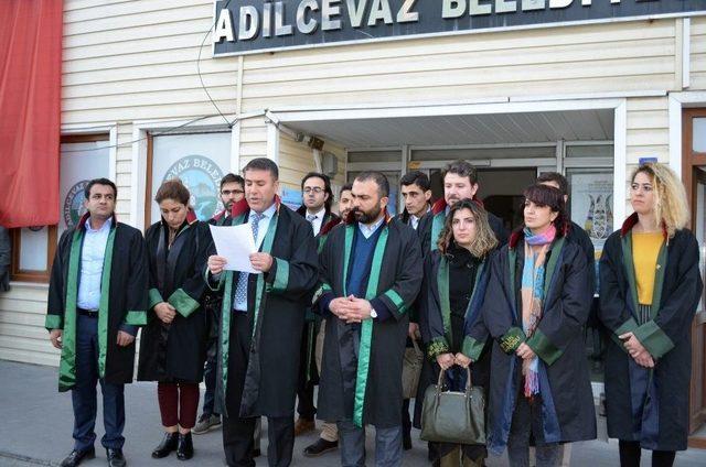 Bitlisli Avukatlar, Meslektaşlarına Yapılan Saldırıyı Protesto Etti