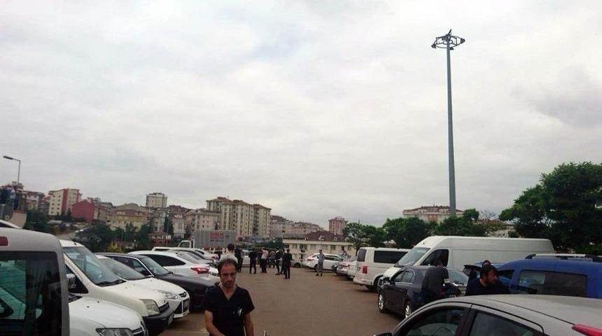 Pendik Eğitim Araştırma Hastanesi Otoparkında Hareketli Dakikalar