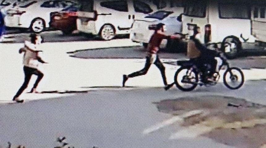 Motosikletli Kapka&ccedil;&ccedil;ılar Tutuklandı