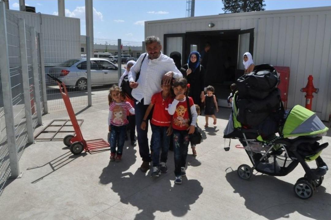 Suriyelilerin Bayram İ&ccedil;in &Uuml;lkelerine D&ouml;n&uuml;şleri S&uuml;r&uuml;yor