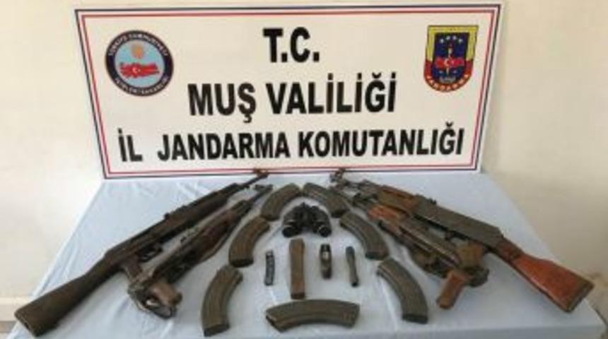 Mağarada Silah Ve M&uuml;himmat Ele Ge&ccedil;irildi