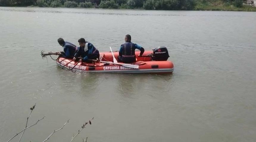 Evine Dönmeyen Yaşlı Adamın Elbiseleri Irmakta Bulundu