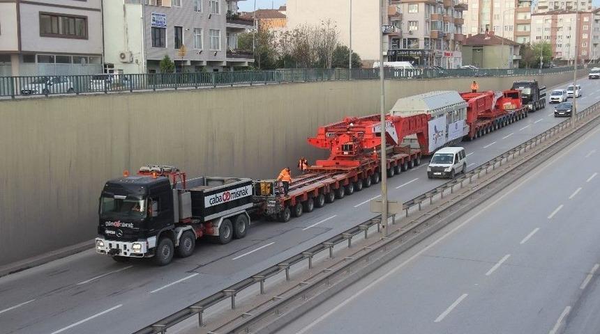 D-100&rsquo;den, 280 Tekerlekli Devasa Tır Ge&ccedil;ti
