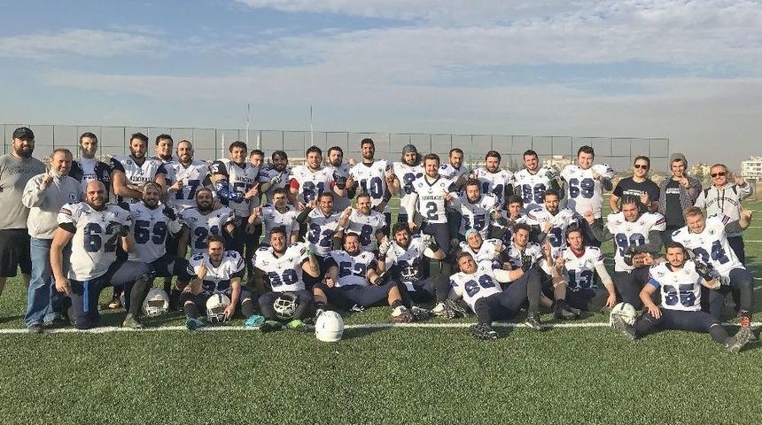 İzmir&rsquo;e 30-0&rsquo;lık Galibiyetle D&ouml;nd&uuml;ler