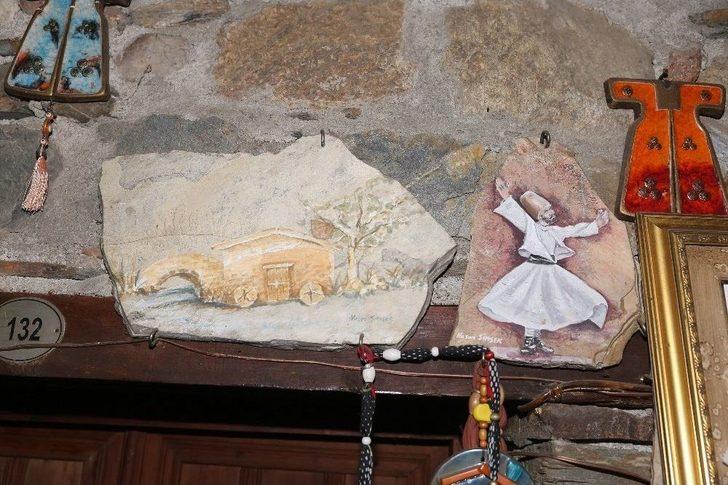 Milyon Yıllık Taşlar Onun Elinde Yeniden Hayat Buluyor G2