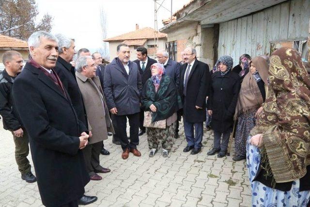 Tavşanlı’da Grup Köy Yolu Hizmete Açıldı