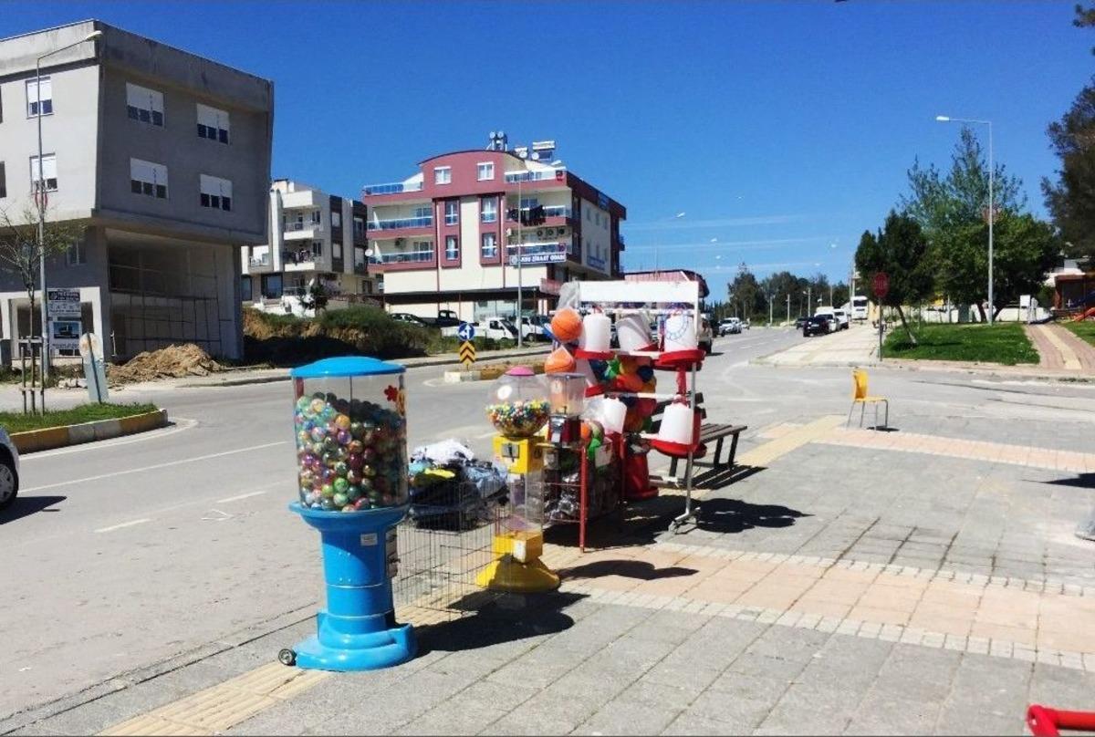 Engelli Yolunu A&ccedil;ık Pazar Haline Getirdiler