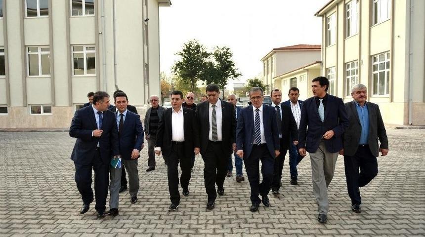 Sanayide Meslek Lisesi Sevinci