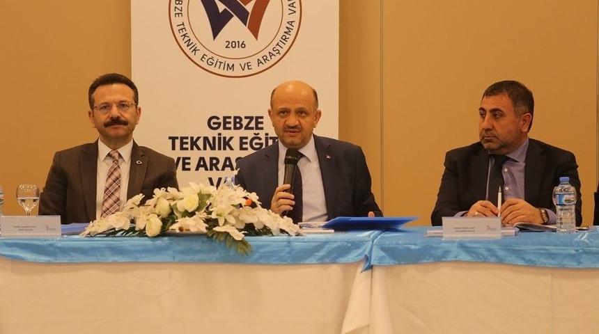 Başbakan Yardımcısı Işık: &ldquo;h&uuml;r Ve Bağımsız Olacaksak Kritik Teknolojileri Kendimizin Ger&ccedil;ekleştirmesi Dışında Bir Alternatifimiz Yok&rdquo;