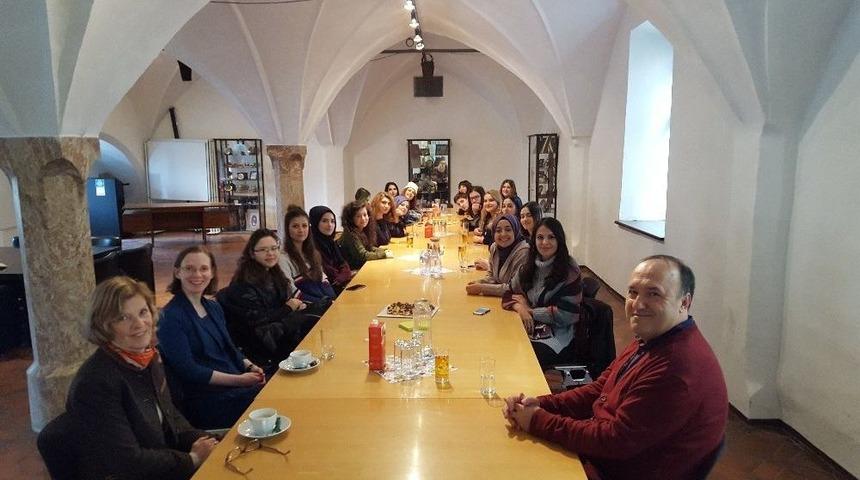 Alman Dili &Ouml;ğrencileri Innsbruck &Uuml;niversitesi&rsquo;nde