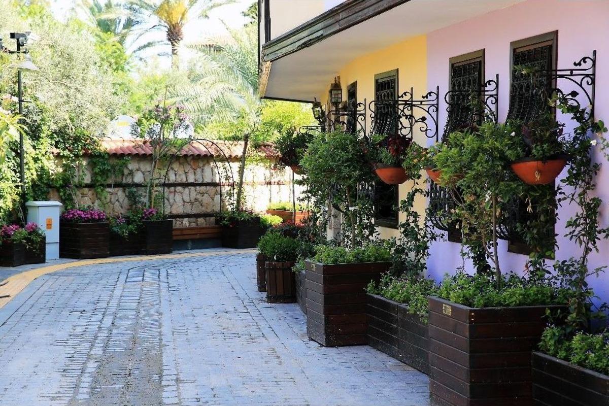 Antalya&rsquo;da Yeşil Alanlar &Ccedil;oğaldı