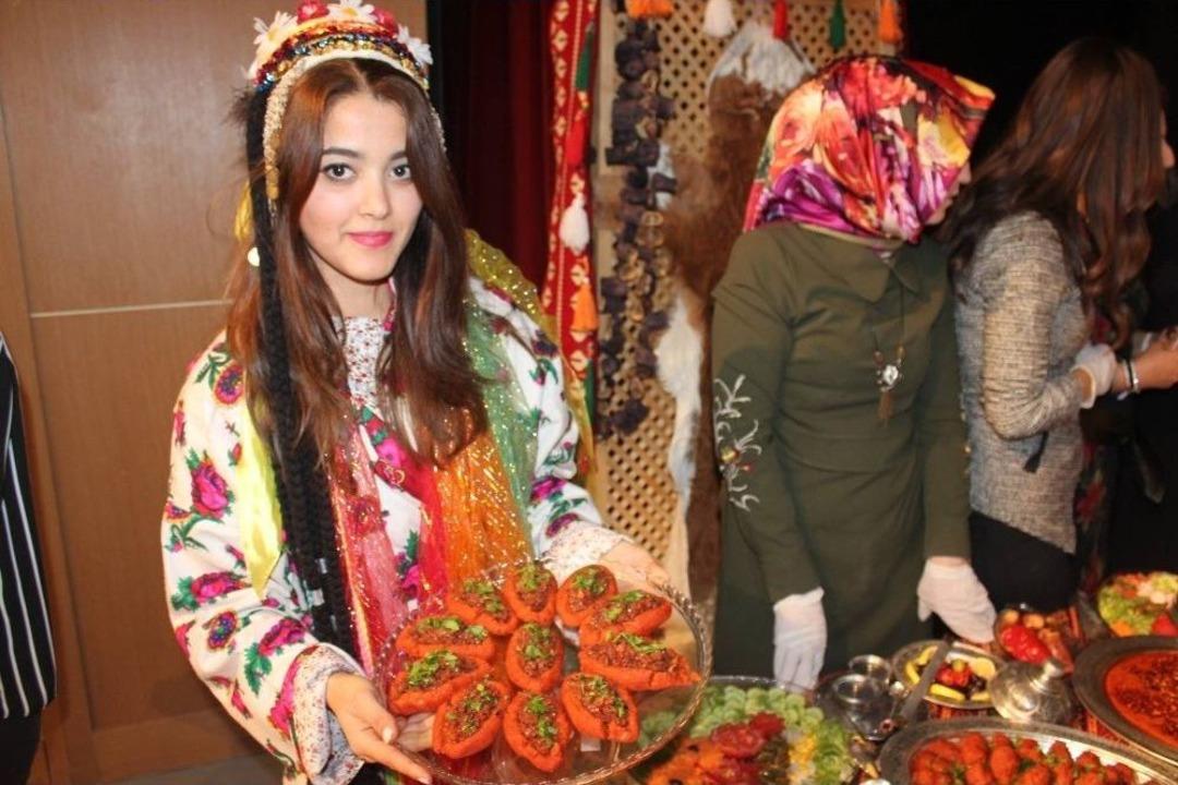 Kilis&rsquo;te Zeytinyağlı Yemek Yarışı