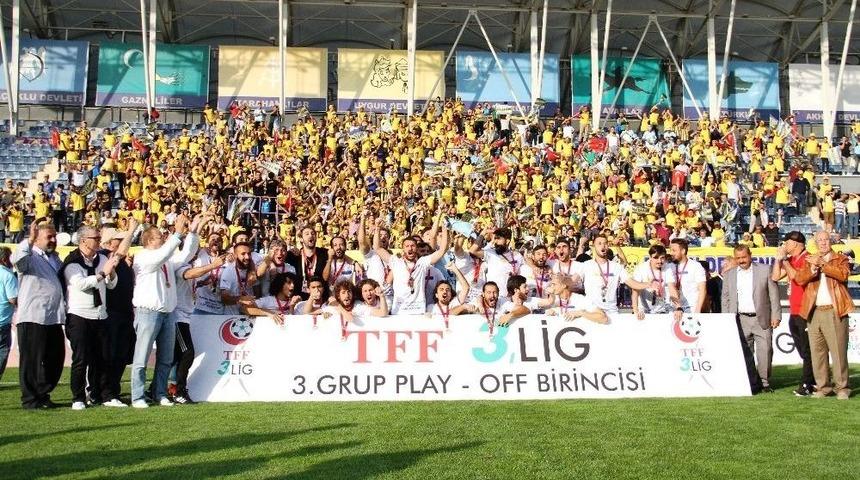 Tarsus İdmanyurdu, Şampiyonluk Kupasını Aldı