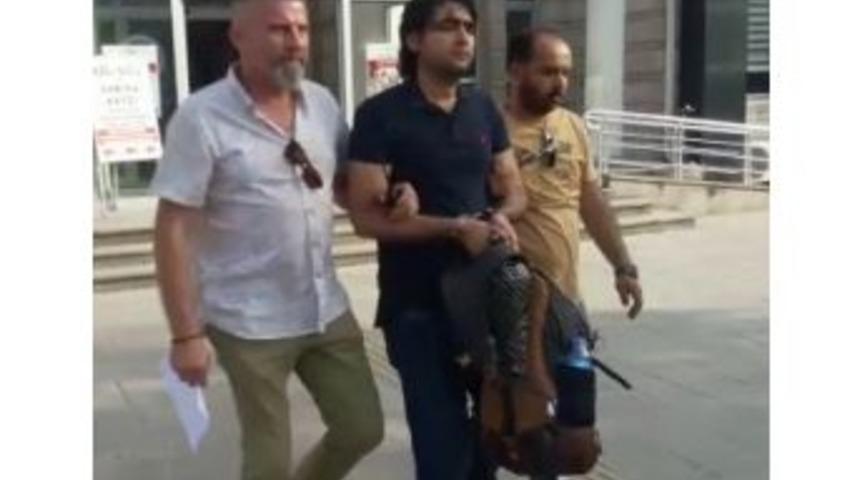 Yunanistan&rsquo;a Ka&ccedil;arken Yakalanan Fet&ouml; &Uuml;yesi Eski Kaymakam Tutuklandı