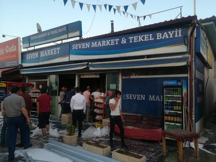 Isparta’da Korkutan Tekel Bayi Yangını G4