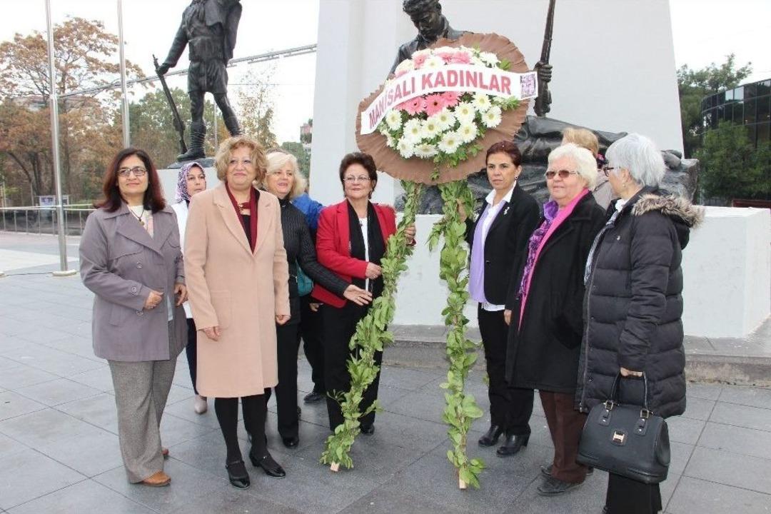 Manisa&rsquo;nın Se&ccedil;ilmiş Kadınları G&uuml;nlerini Kutladı