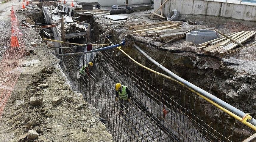 İzsu&rsquo;nun "yağmur Suyu Hattı" &Ccedil;alışmaları Hız Kesmiyor