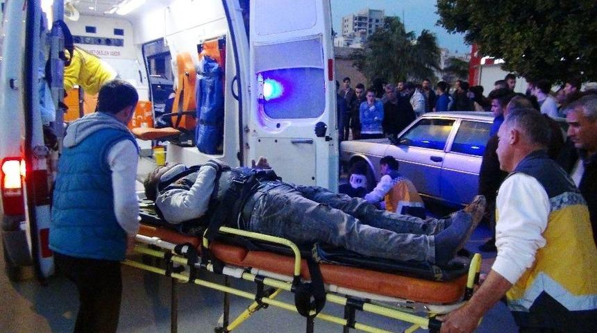 Mersin&rsquo;de Trafik Kazası: 3 Yaralı