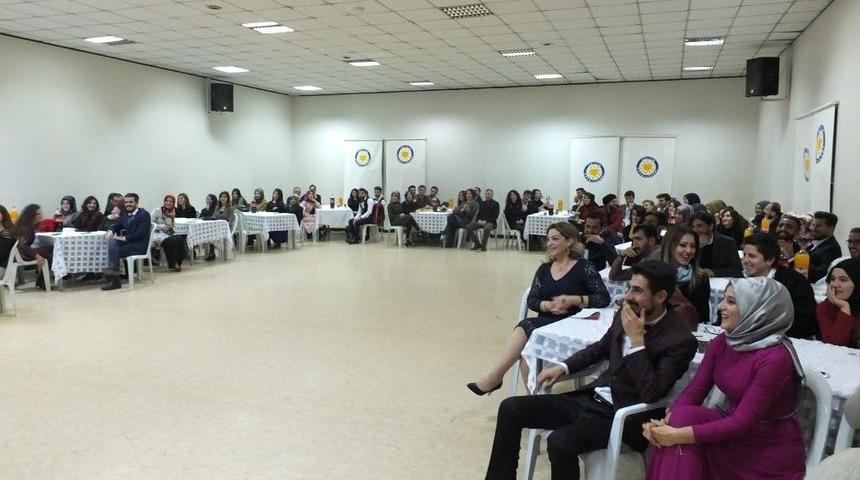 5 Aralık D&uuml;nya G&ouml;n&uuml;ll&uuml;ler G&uuml;n&uuml;