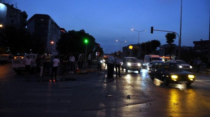 Aydın&rsquo;da Trafik Kazası: 1 &Ouml;l&uuml;, 4 Yaralı