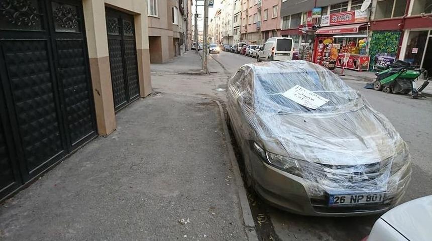 &Ouml;ğretmenlerinin Yeni Aldığı Otomobili Ste&ccedil; Film İle Sardılar