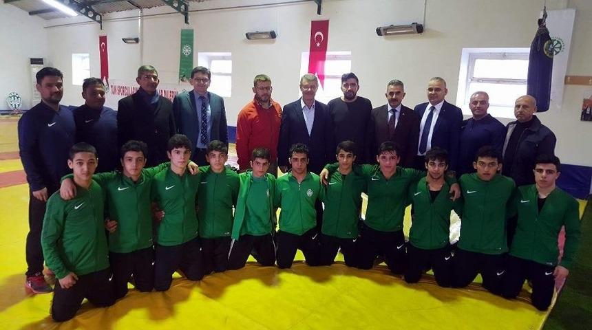 Kayseri Şekerspor G&uuml;reş&ccedil;ileri Milli Takımda