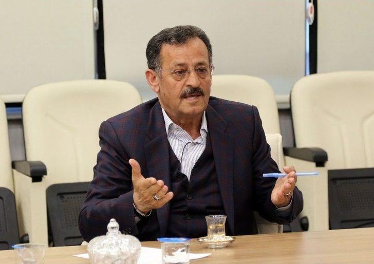 Vali Zorluoğlu’nun Kent Meydanı Görüşmeleri Sürüyor G4