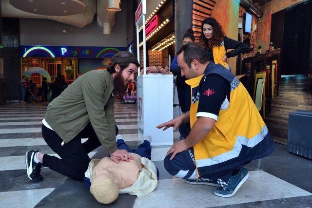 Vatandaşlara “yaşama Yol Ver” Uygulaması Anlatıldı