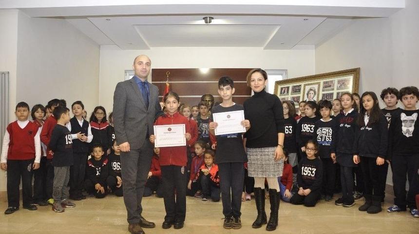 Gkv&rsquo;lilerin Resim &Ouml;d&uuml;l&uuml; Gururu