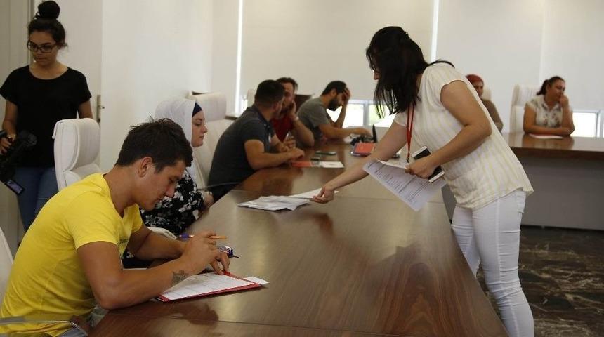 Döşemealtı Belediyesi İşçi İle İşvereni Buluşturuyor