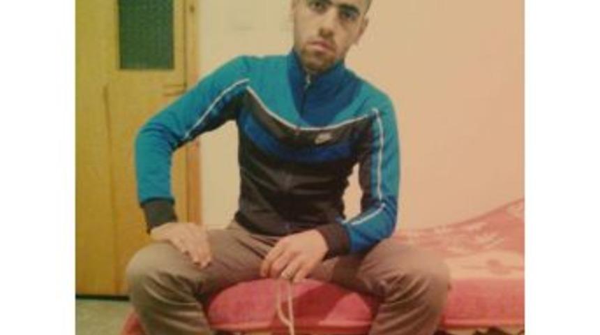 24 Yaşındaki Gen&ccedil; &Ccedil;atı Katında İntihar Etti